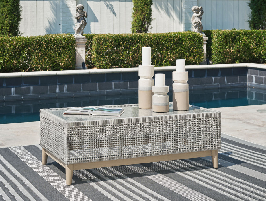 Seton Creek - Gray - Rectangular Cocktail Table