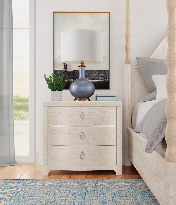 Serenity - 3-Drawer Nightstand