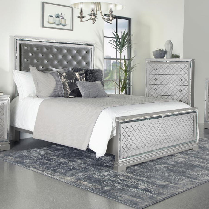 Eleanor - Panel Bed