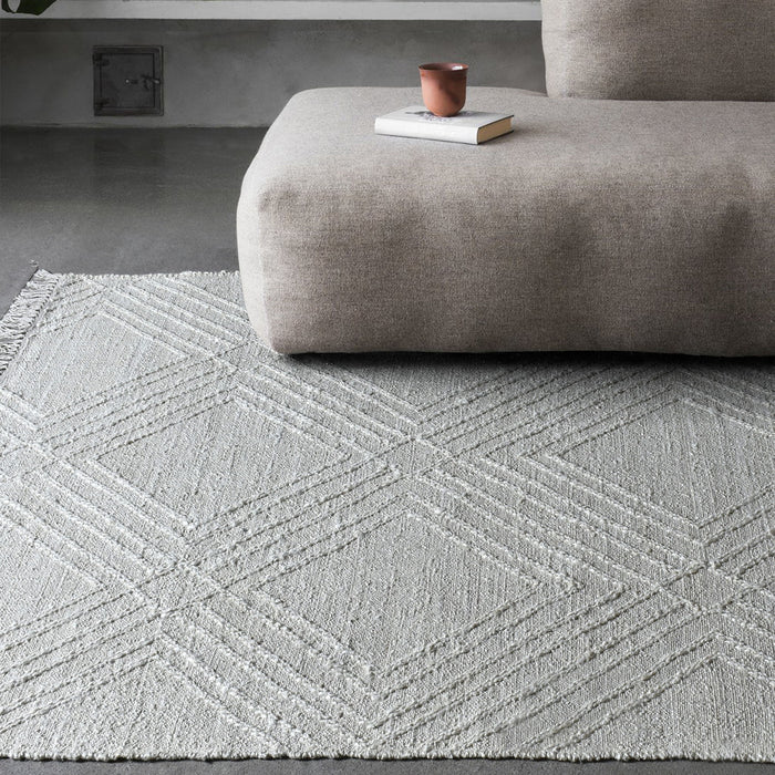 Aledo - Geometric 9 X 12 Rug - Pearl Silver