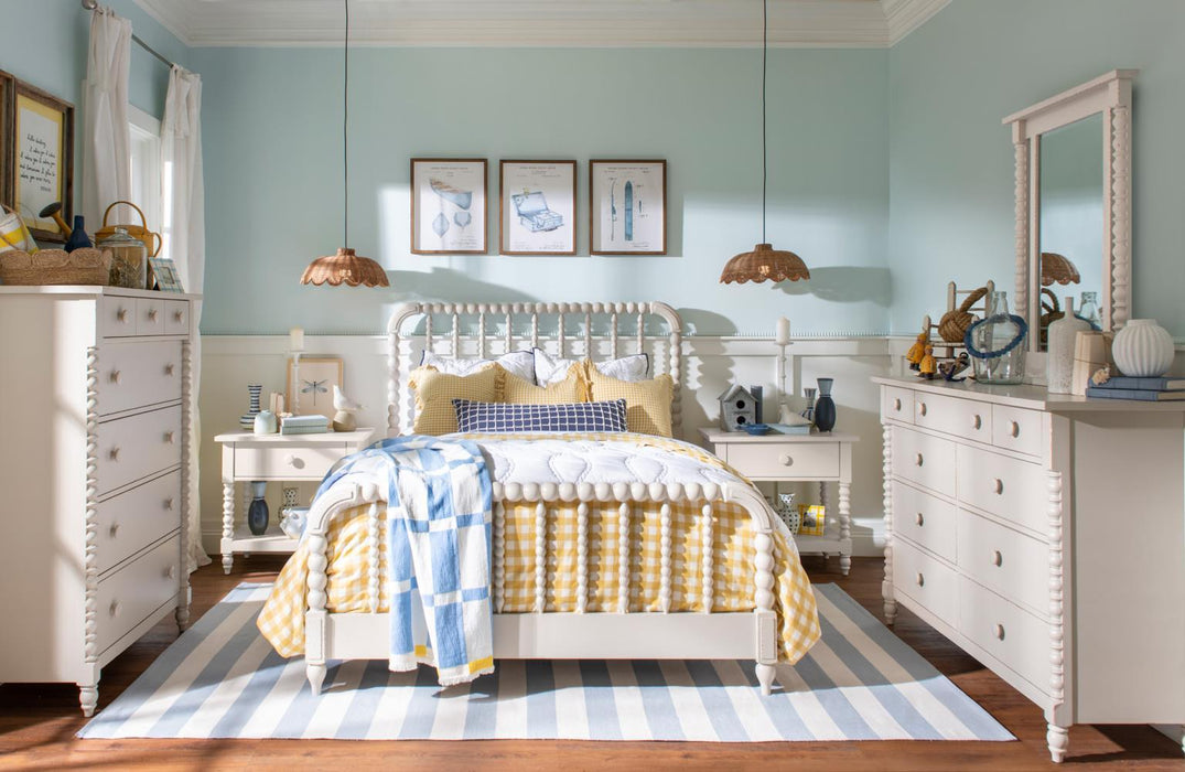 Lake House - Jenny Lind Chest