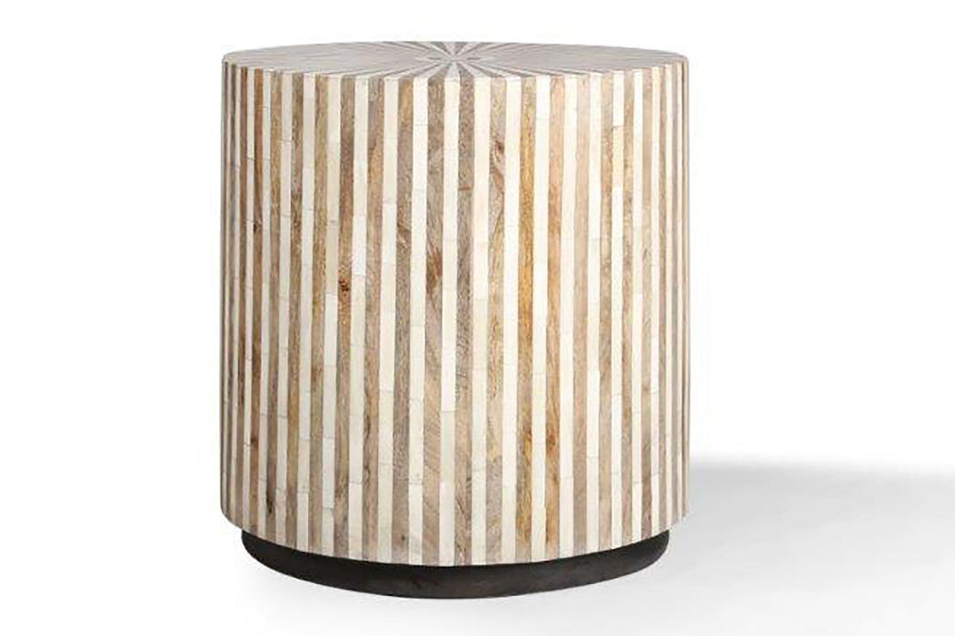 Crossings - Round Table