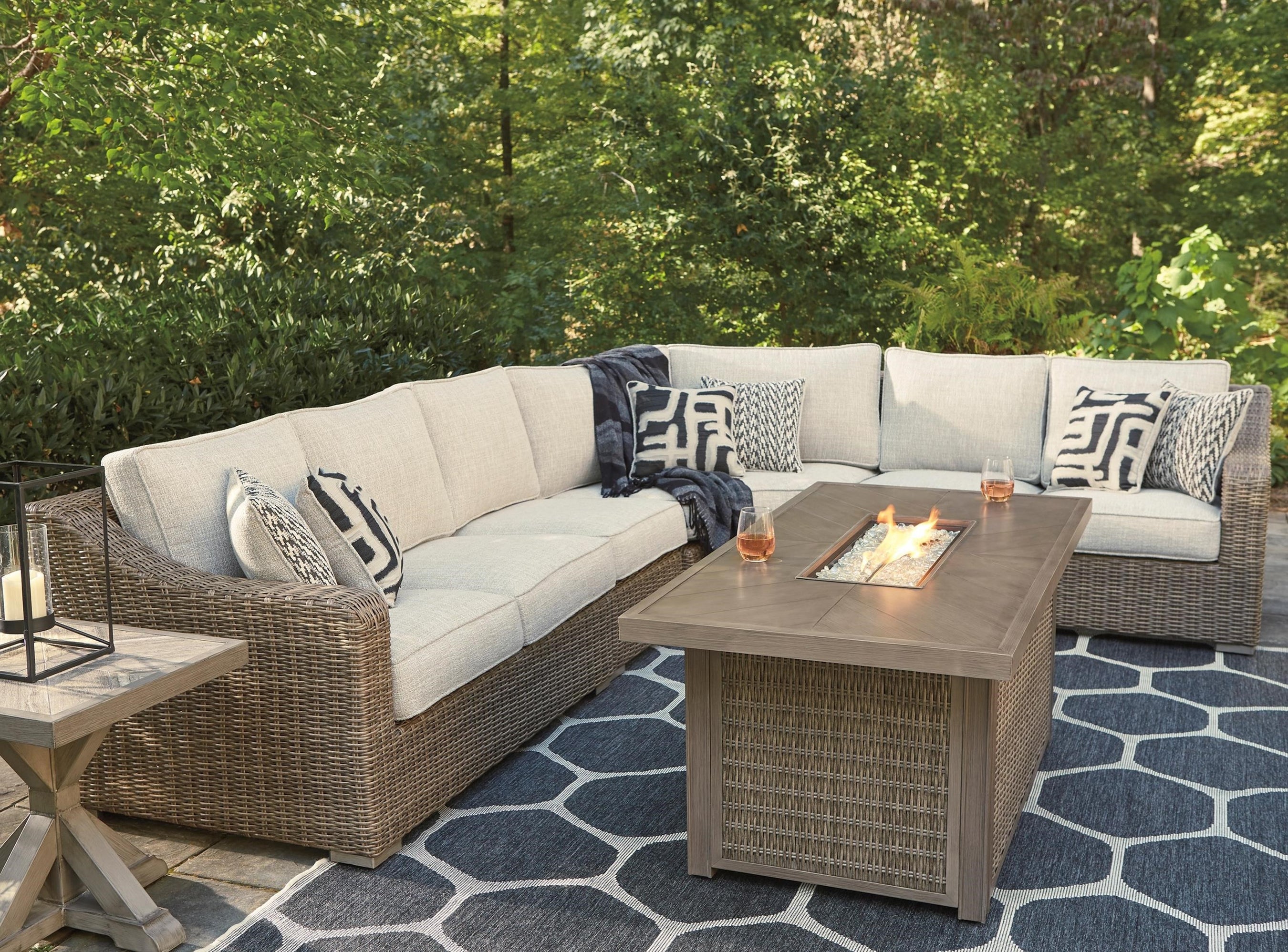 Woods Furniture & Mattress Gallery (Stephenville, TX)