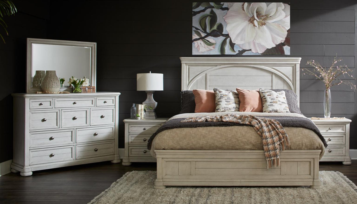 Nashville - Three Drawer Nightstand - Cloud