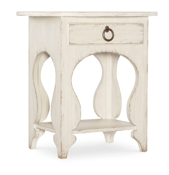 Americana - One-Drawer Oval Nightstand