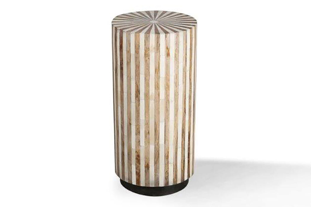 Crossings - Round Table