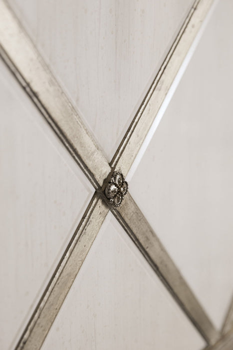 Sanctuary 2 - Diamont King Panel Bed